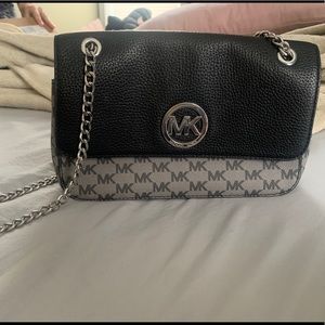 Michael Kors Crossbody purse